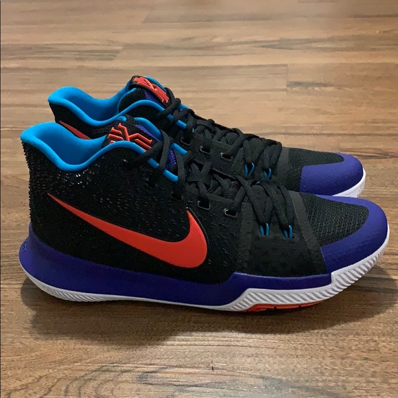 kyrie 3 kyrache light